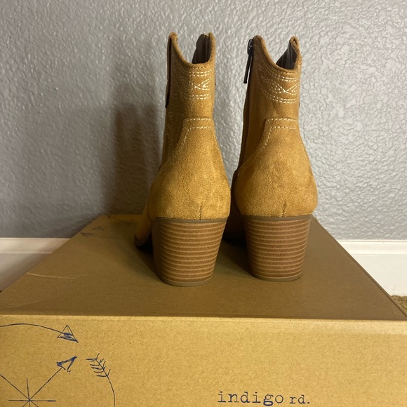 Brown indigo boots - Picture 2 of 5